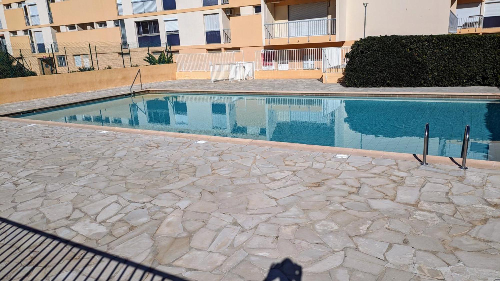 Studio Avec Coin Nuit, 100 M De La Mer Le Lavandou Exterior photo